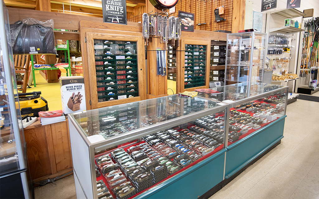 A display holding Case brand knives.