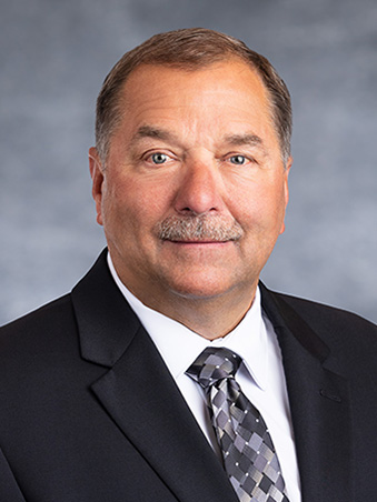 Dean Thernes Headshot Photo