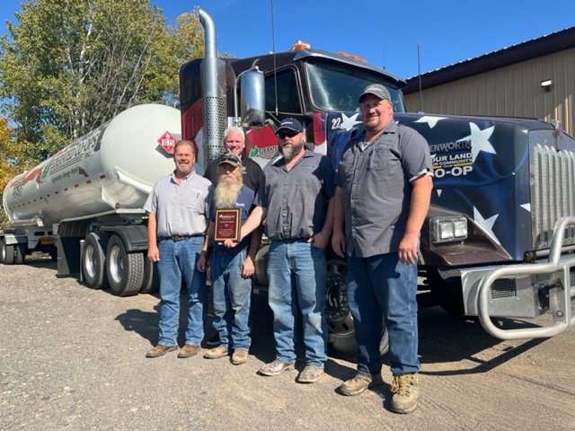 Mora, Glen Propane Team with Safety Award
