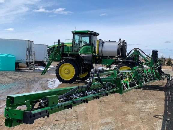 Federated's custom applicators are ready for the fields.