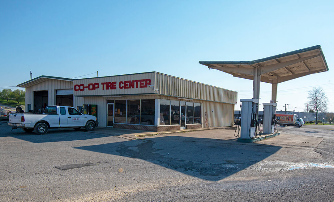 Lincoln Farmers - Fayetteville Car Care Center