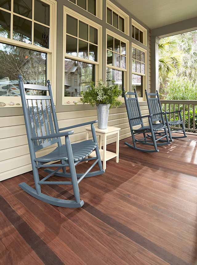 Chairs and a table that have been painted using Benjamin Moore paints.