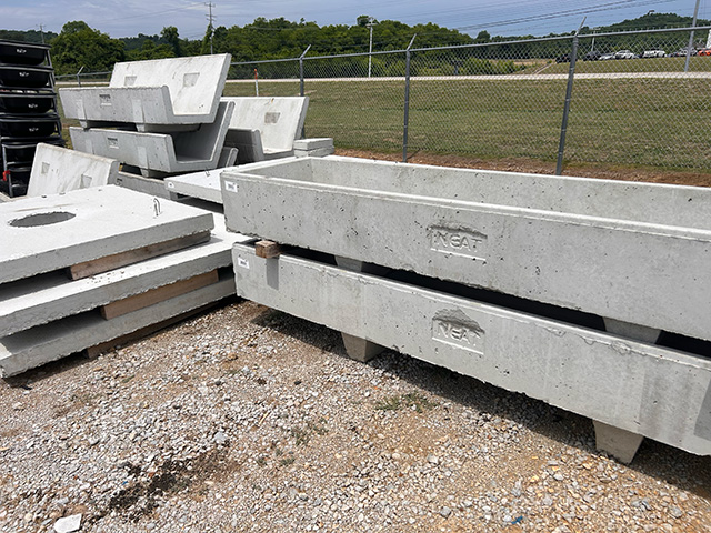 Neat Feed and Water Troughs 2