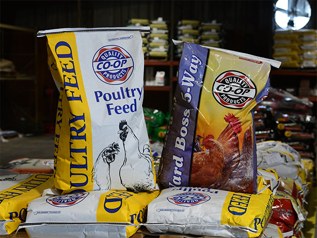 bags-of-poultry-feed