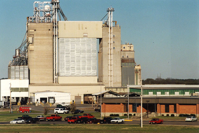 LaVergne Feed Mill image 2